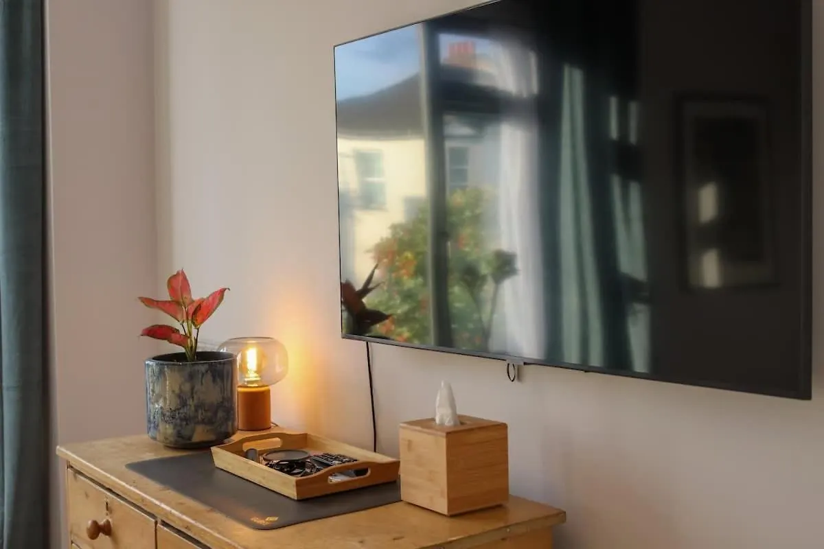 Modern City Apartment location