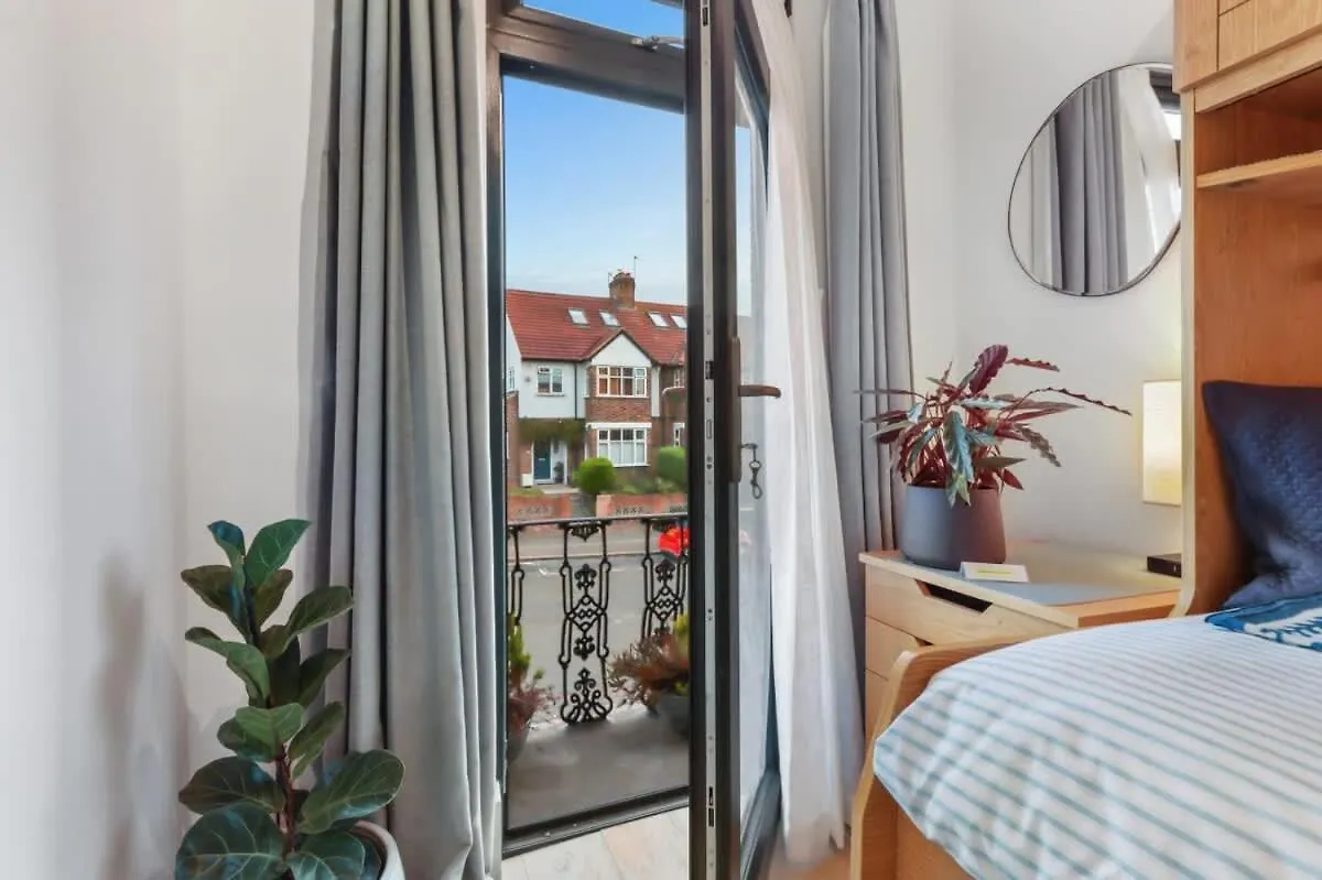 Modern City Apartment London 0*,